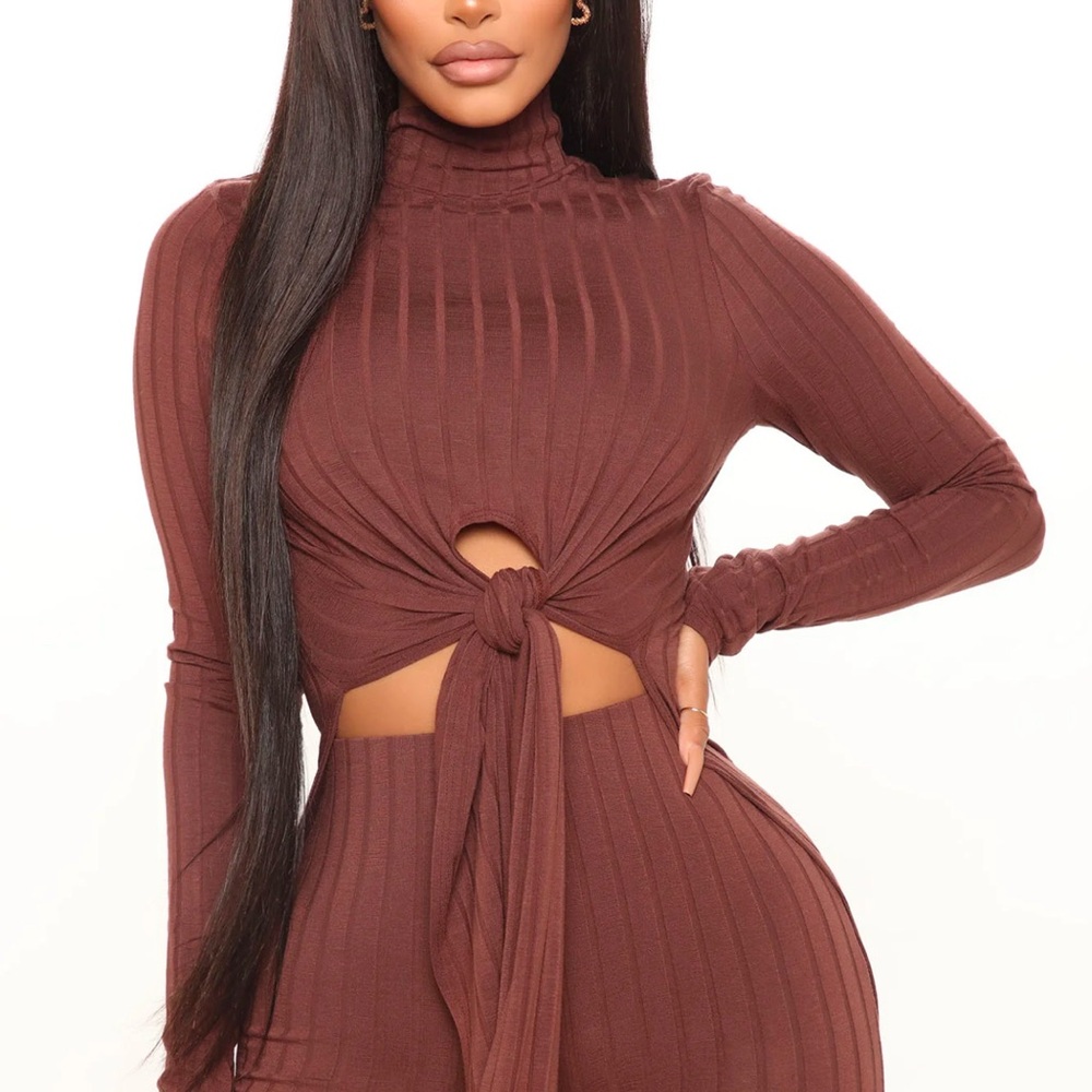 Chic Brown Ribbed Knit Set